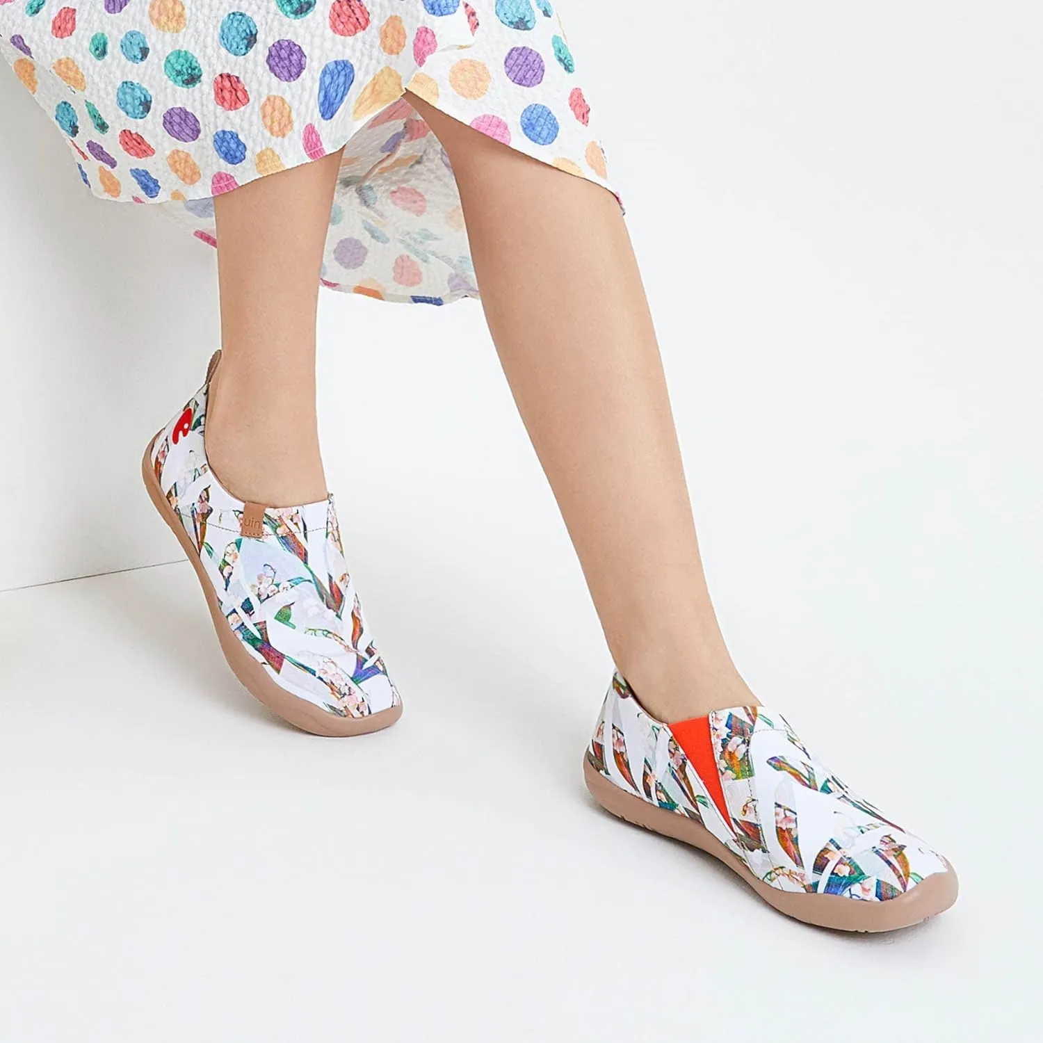 UIN Women's Blossom Slip On Shoes Colorful Comfortable Lightweight Art Travel Sneakers Casual Floral Stylish Everyday Loafers